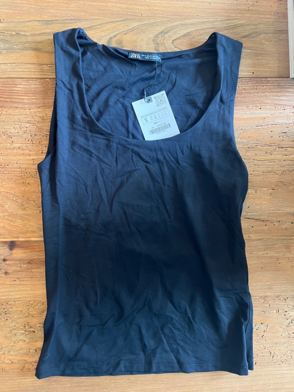 Zara Black Scoop-Neck Tank Top